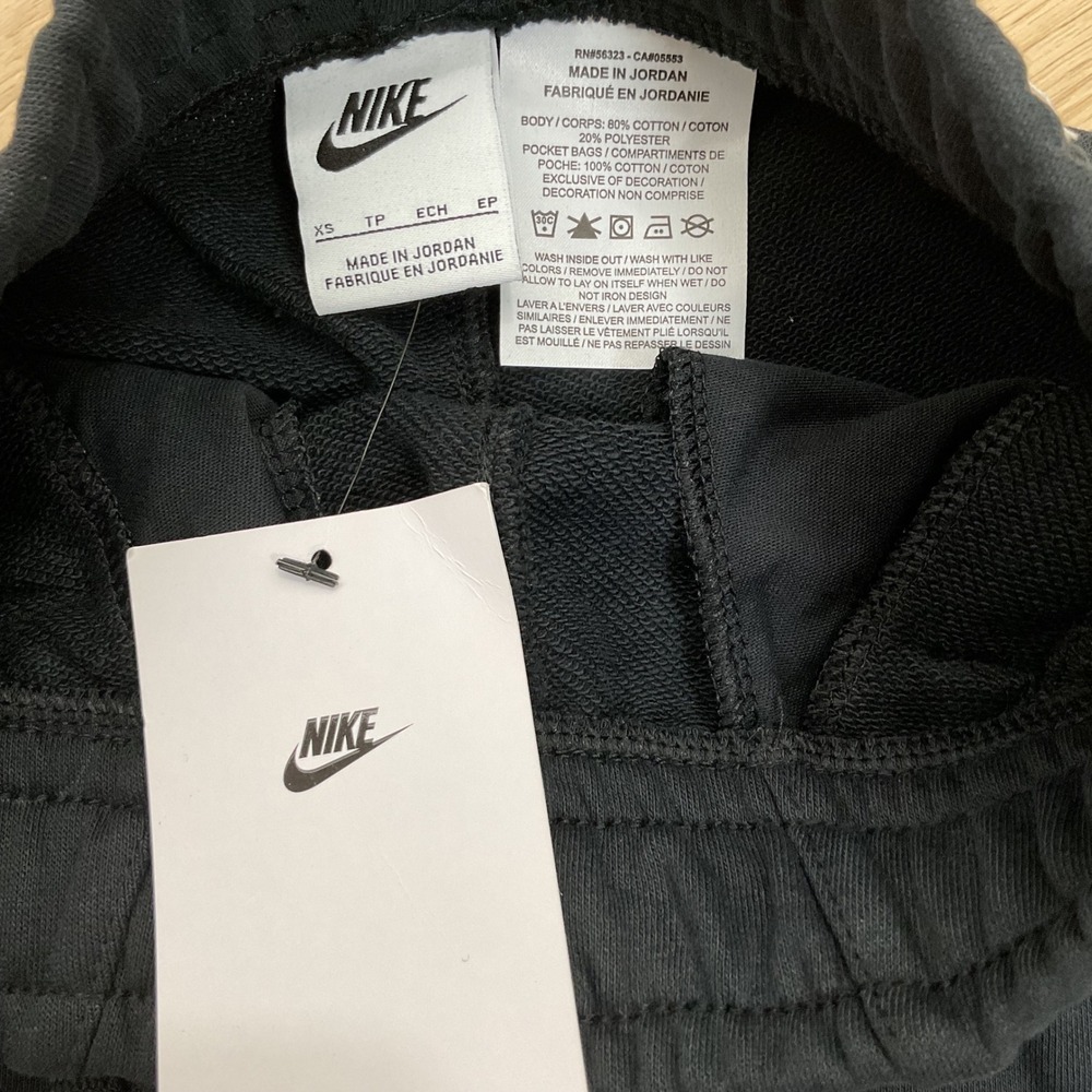 Nike‎ Kids' Shorts Black Drawstring Athletic Casual Activewear XS - Picture 4 of 8